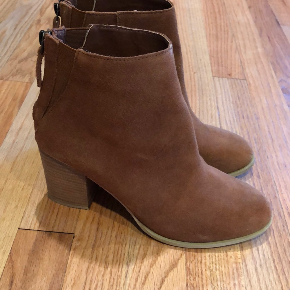 Urban Outfitters heeled booties